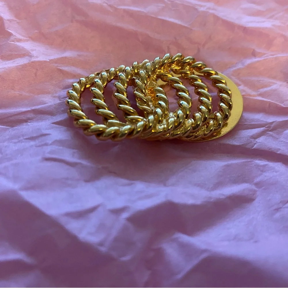 Lot of 3 vintage scarf clips, gold tone, circular jewelry, broche clip - Picture 2 of 7